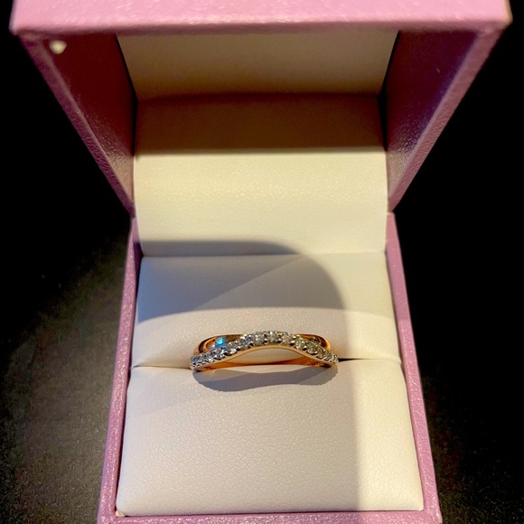 “Wedding Ring” 0.25 Carat TW of Diamonds in 14kt Rose Gold - Picture 1 of 4